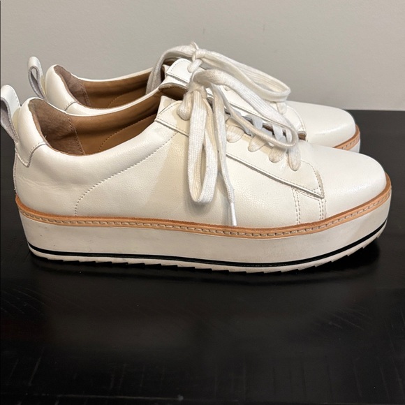 Chelsea & Violet sneakers - Picture 2 of 7